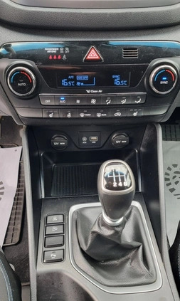 Hyundai Tucson cena 61900 przebieg: 174000, rok produkcji 2016 z Kamieńsk małe 211